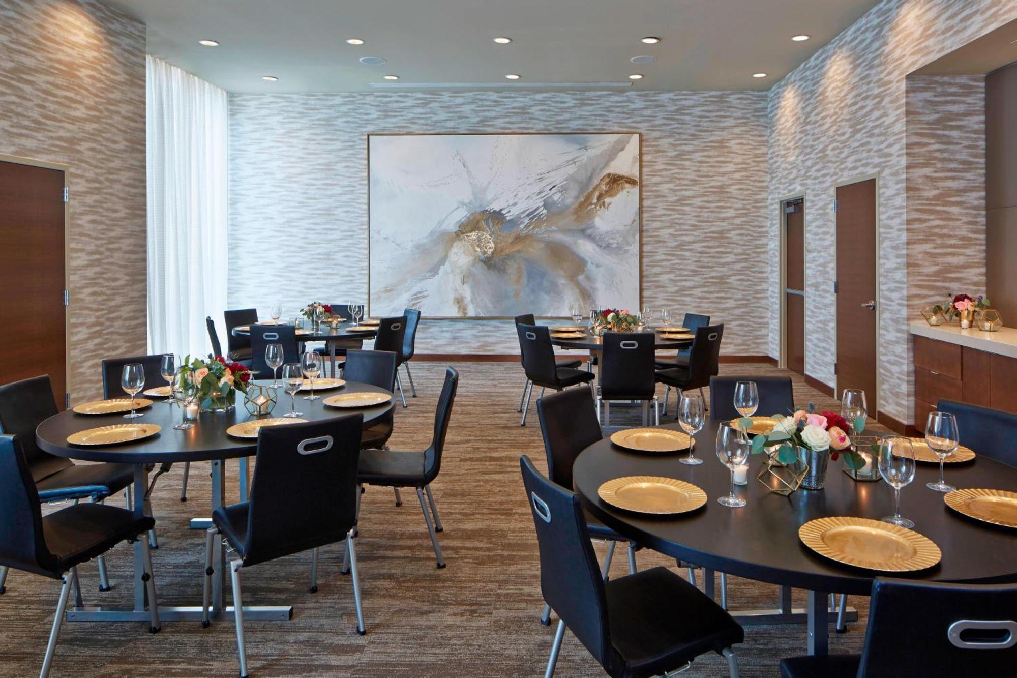 Ac Hotel By Marriott Des Moines East Village Zewnętrze zdjęcie